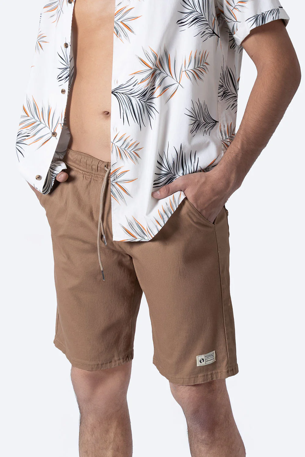 Bermuda casual café con jareta