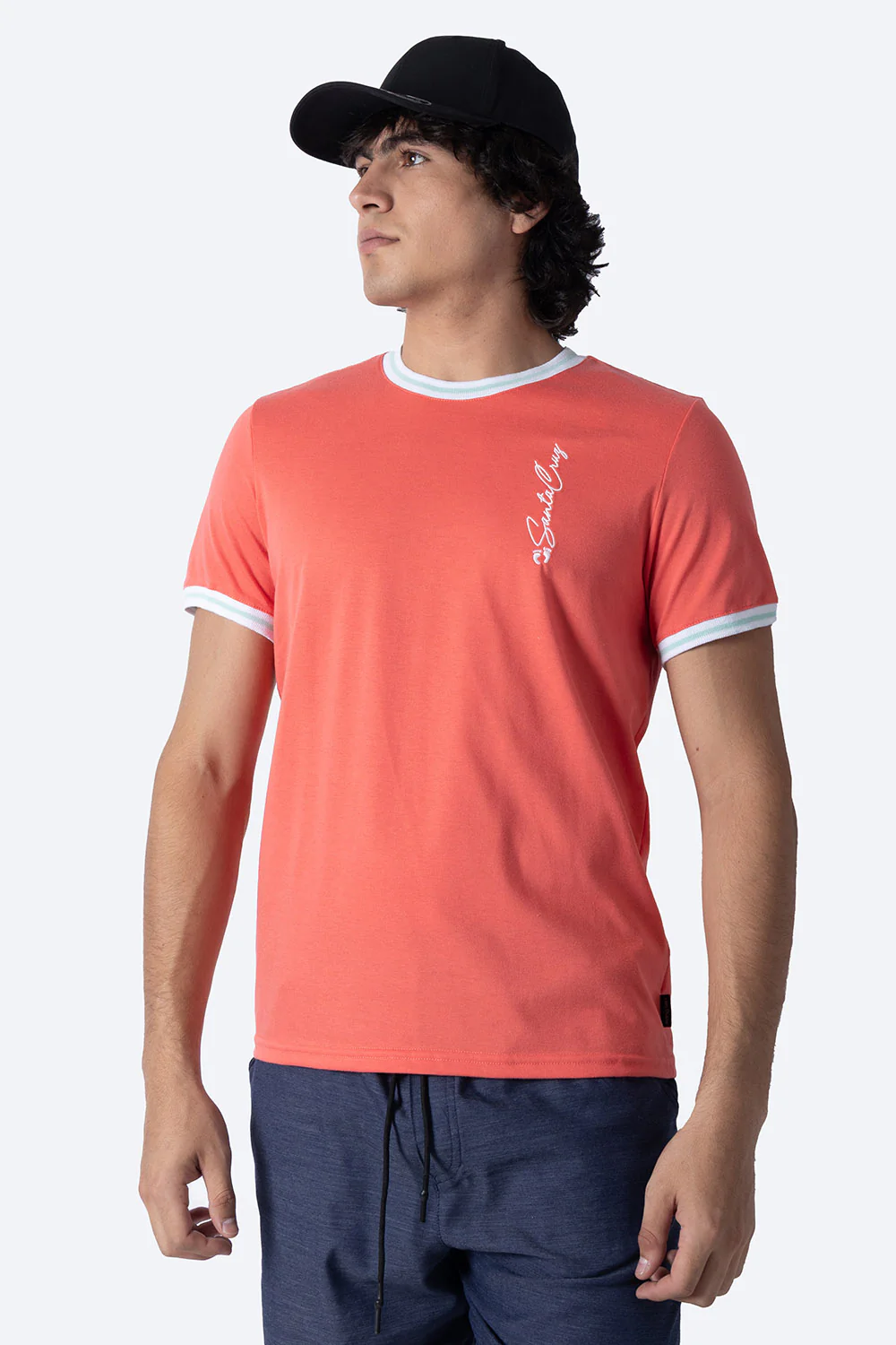 Playera coral bies a contraste blanco