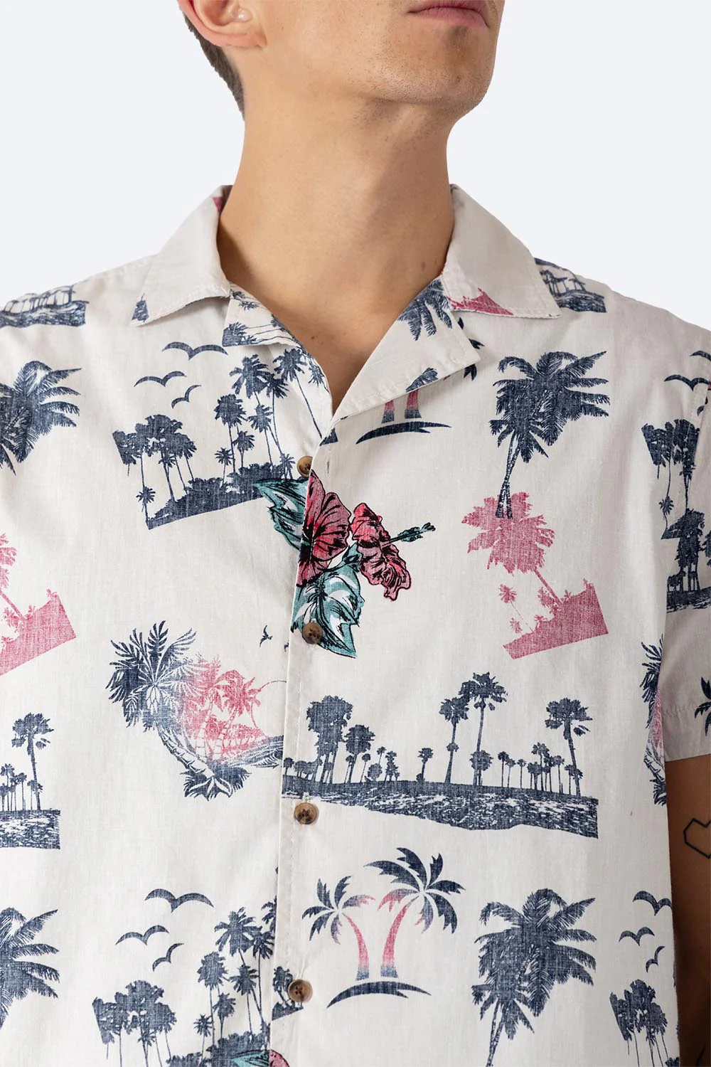 Camisa beige estampado palmeras - Imagen 3