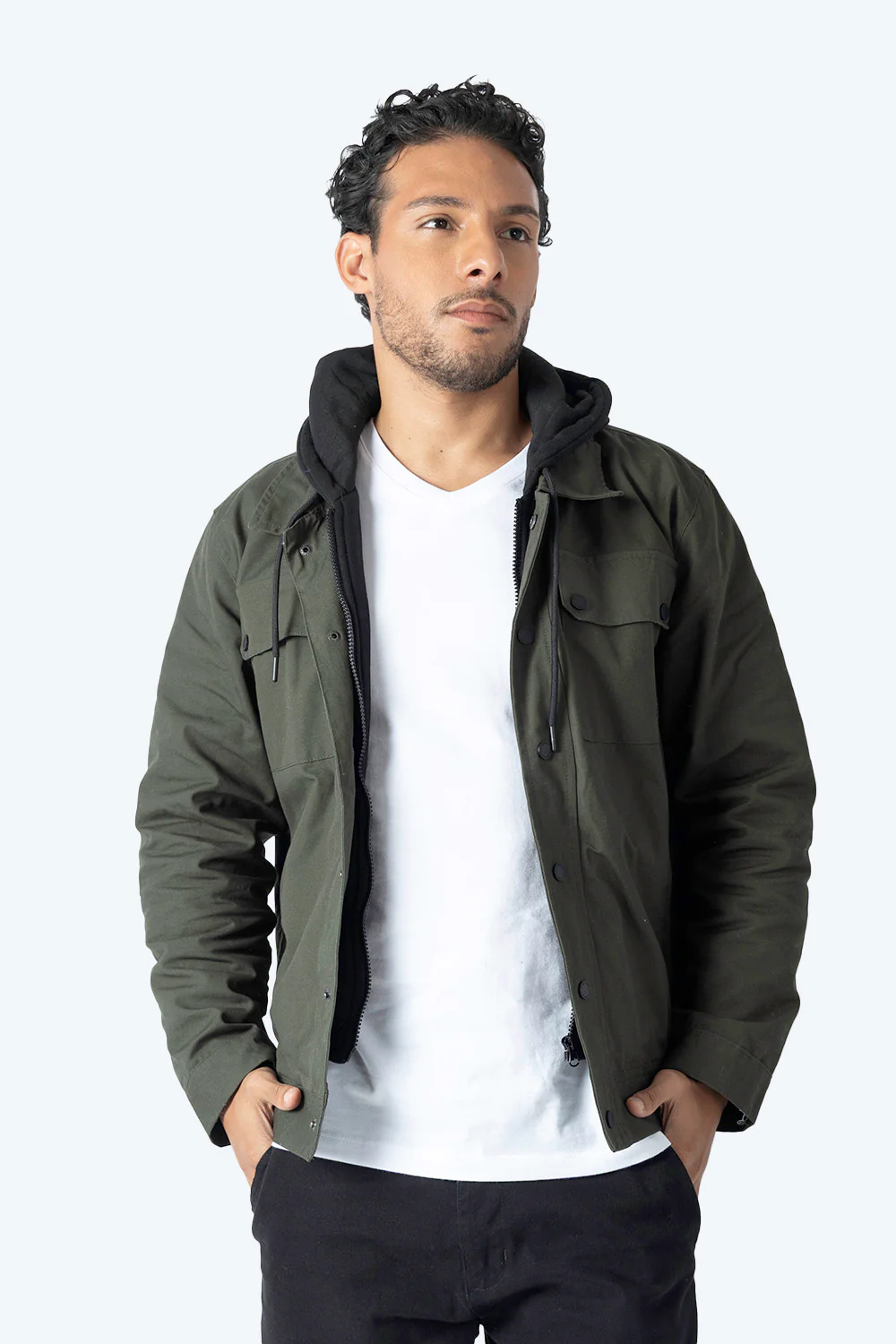 Chamarra gabardina verde con capucha