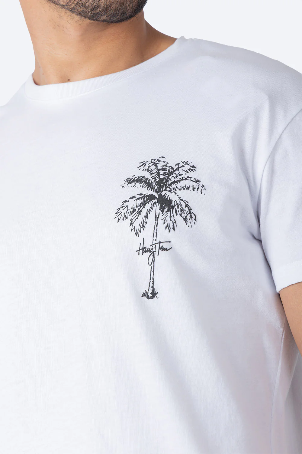 Playera blanca estampado en espalda - Imagen 3