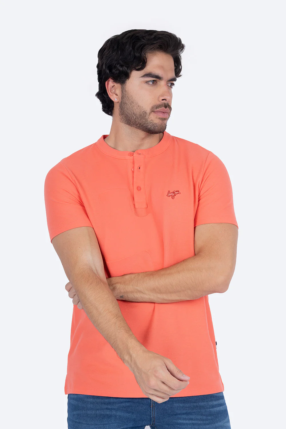 Playera tipo henley coral