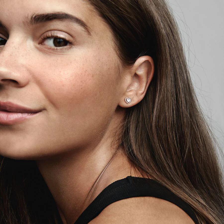 Pendientes de Botón Corazón Brillante en Relieve - Imagen 2