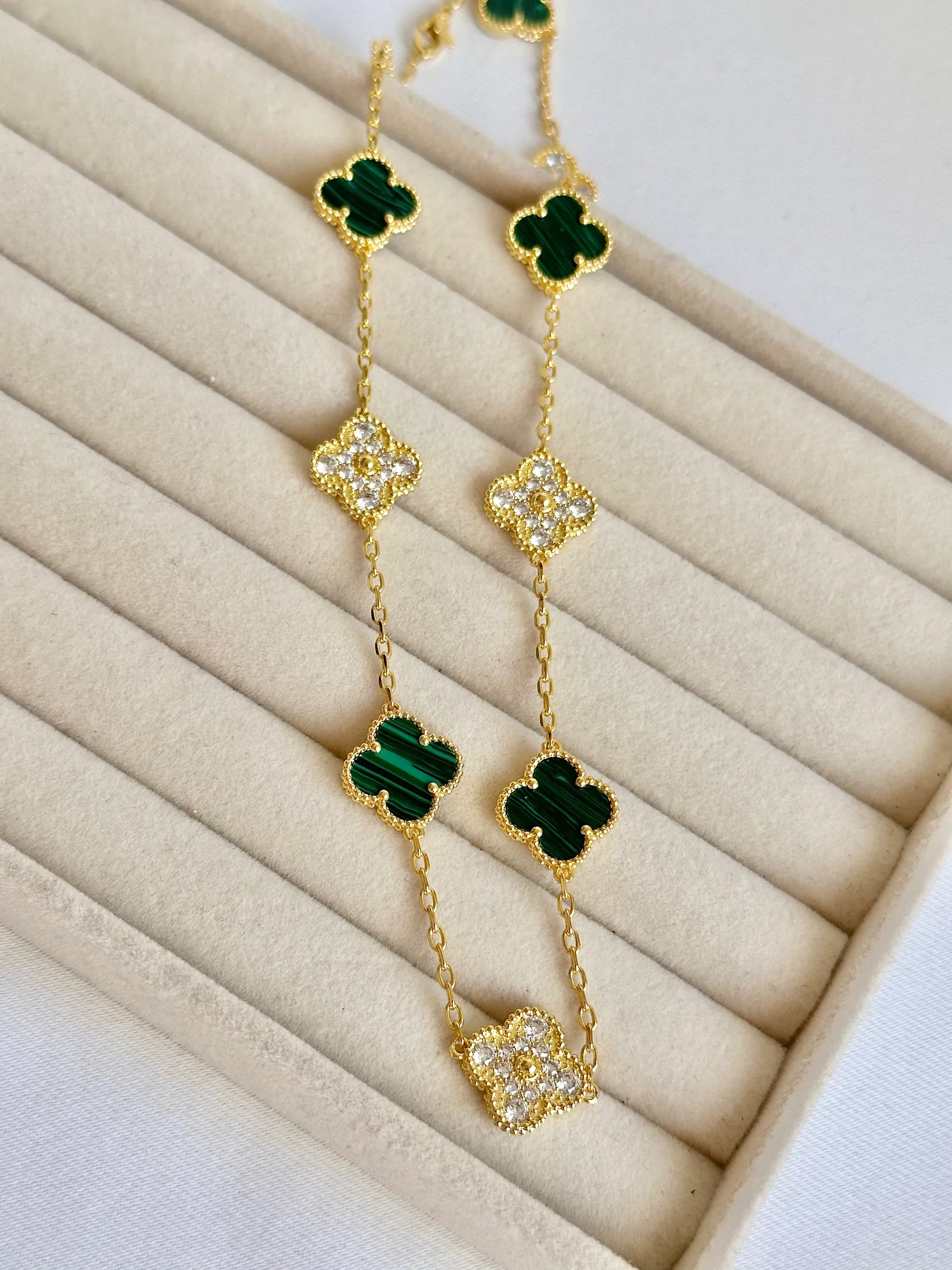 Collar 10 Tréboles Verde y Dorado Van Cleef & Arpels - Imagen 3