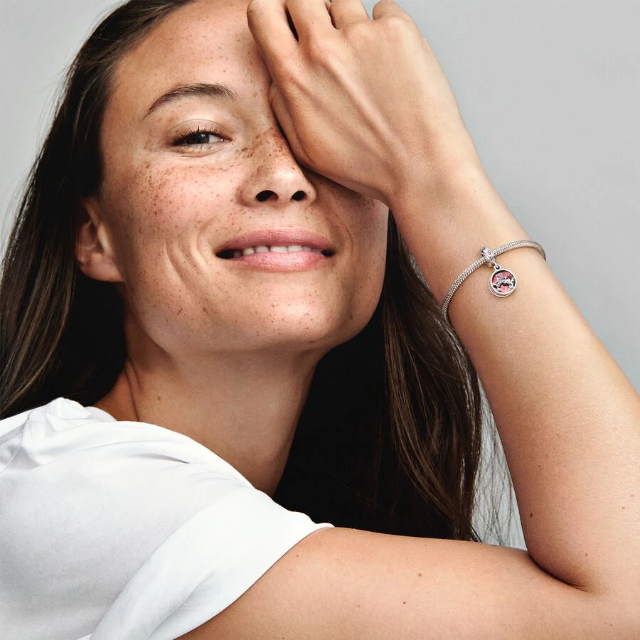 Charm Colgante Amor y Besos de Mickey Mouse & Minnie Mouse de Disney - Imagen 3