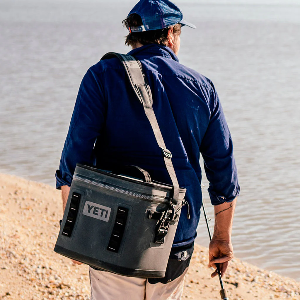 Hielera Yeti Hopper Flip 12 Black - Imagen 8