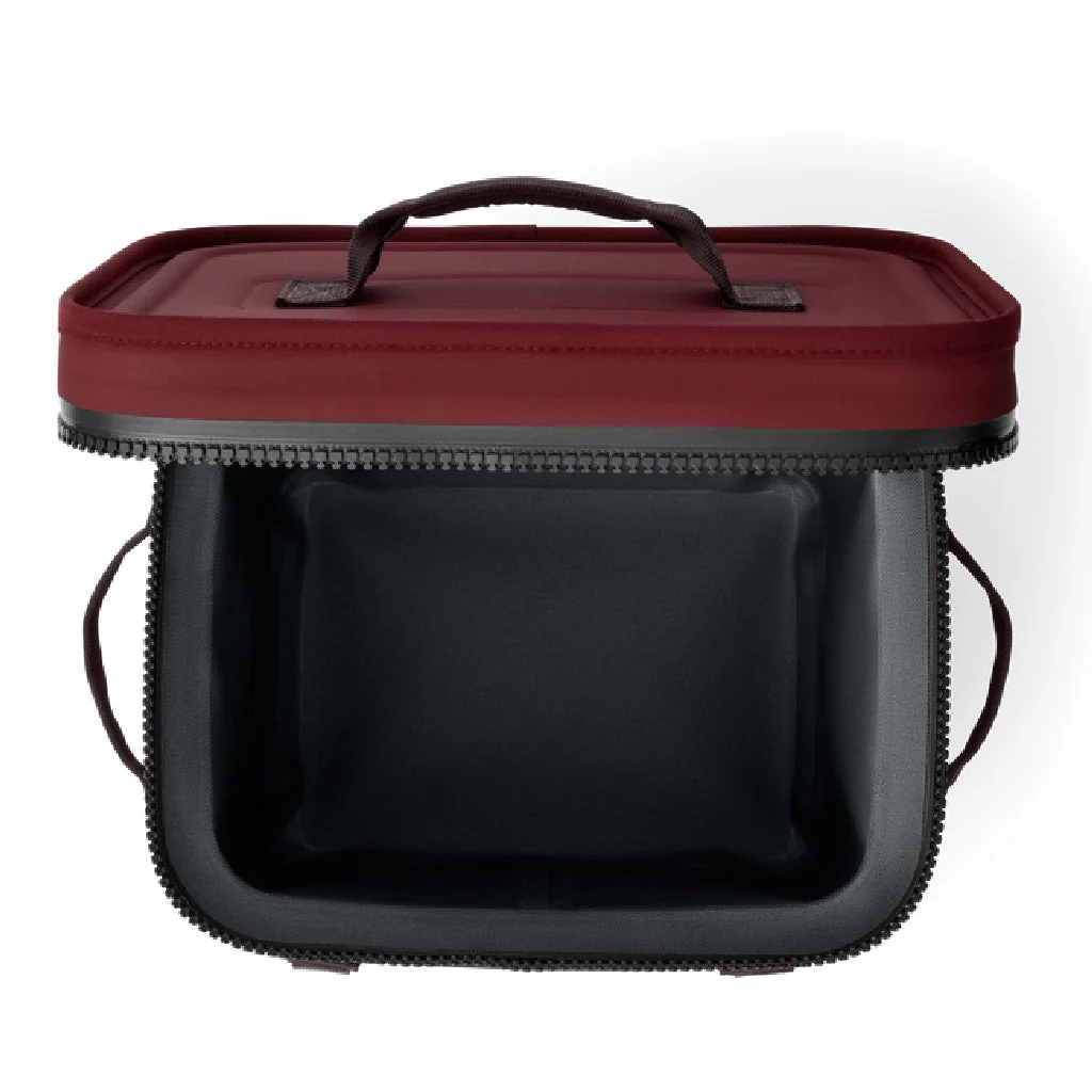 Hielera Yeti Hopper Flip 12 Wild Vine Red - Imagen 5