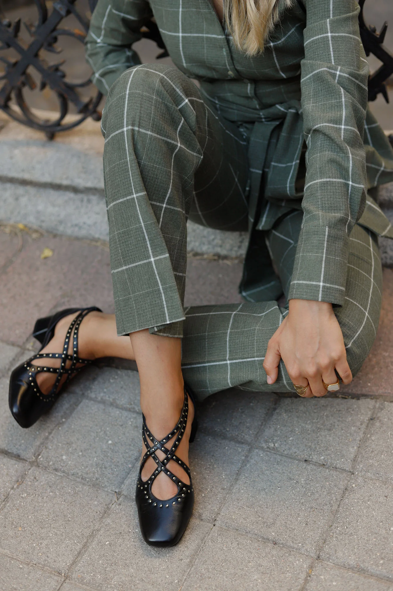 SALON OLIVIA NEGRO 3.5CM - Imagen 2