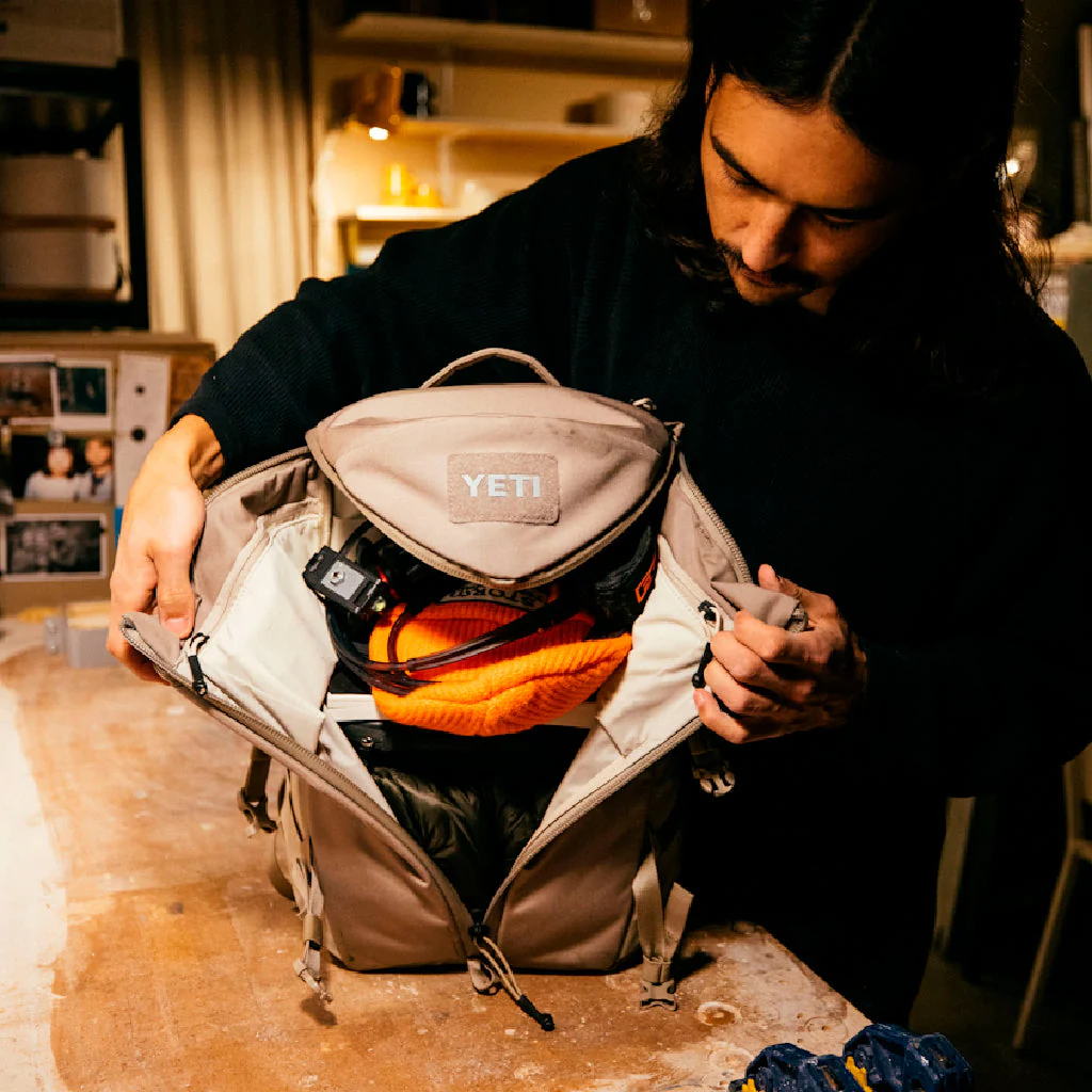 Mochila Yeti Ranchero Backpack 22L Black - Imagen 9