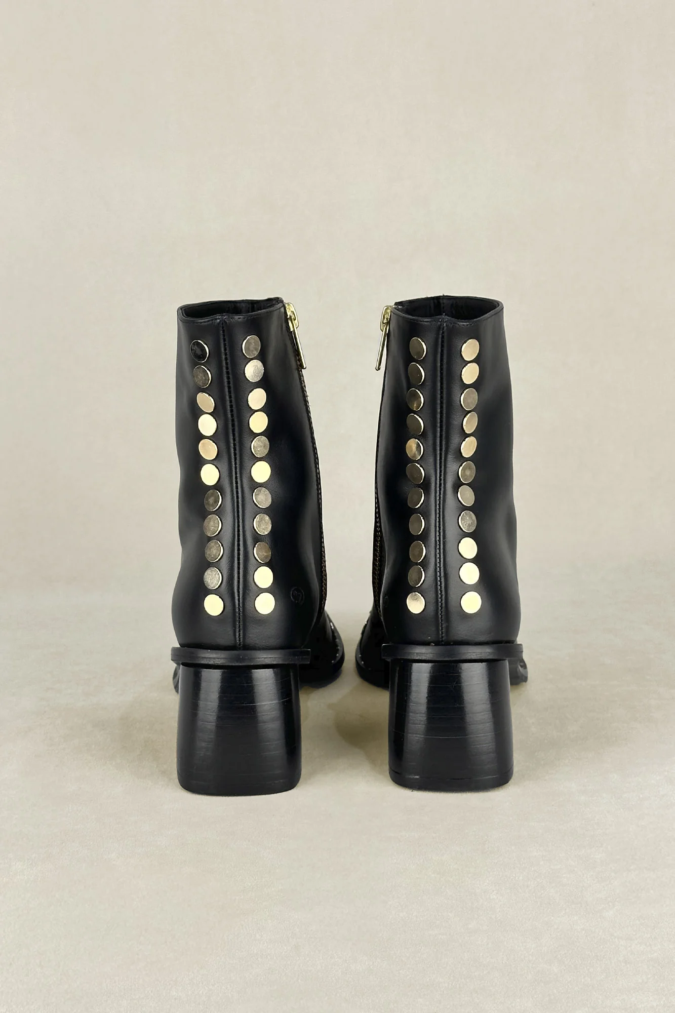 BOTIN FILIPA TACHAS NEGRO 6CM - Imagen 5
